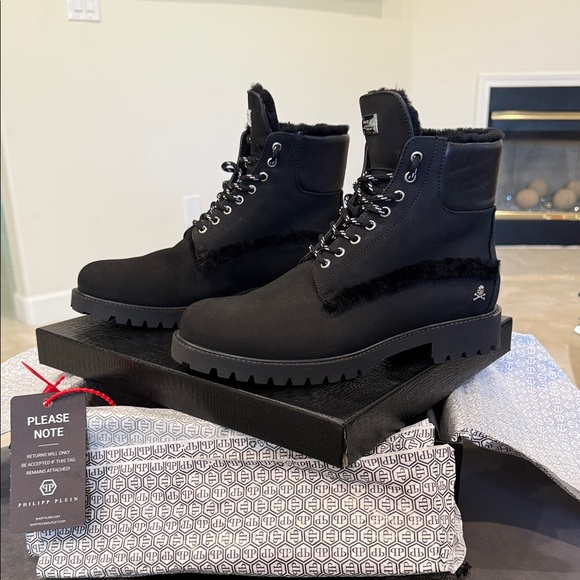Philipp Plein Black Fur-Trimmed Boots - Picture 1 of 7